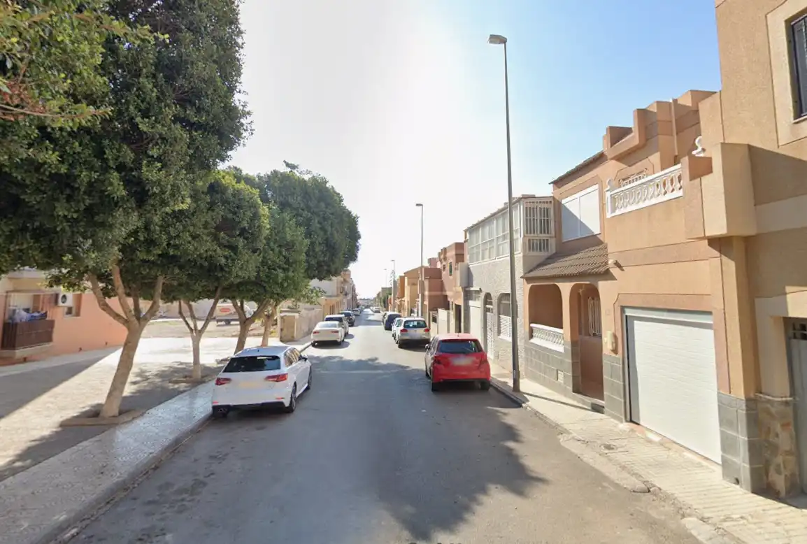 Vista exterior de Dúplex en venta en Vícar