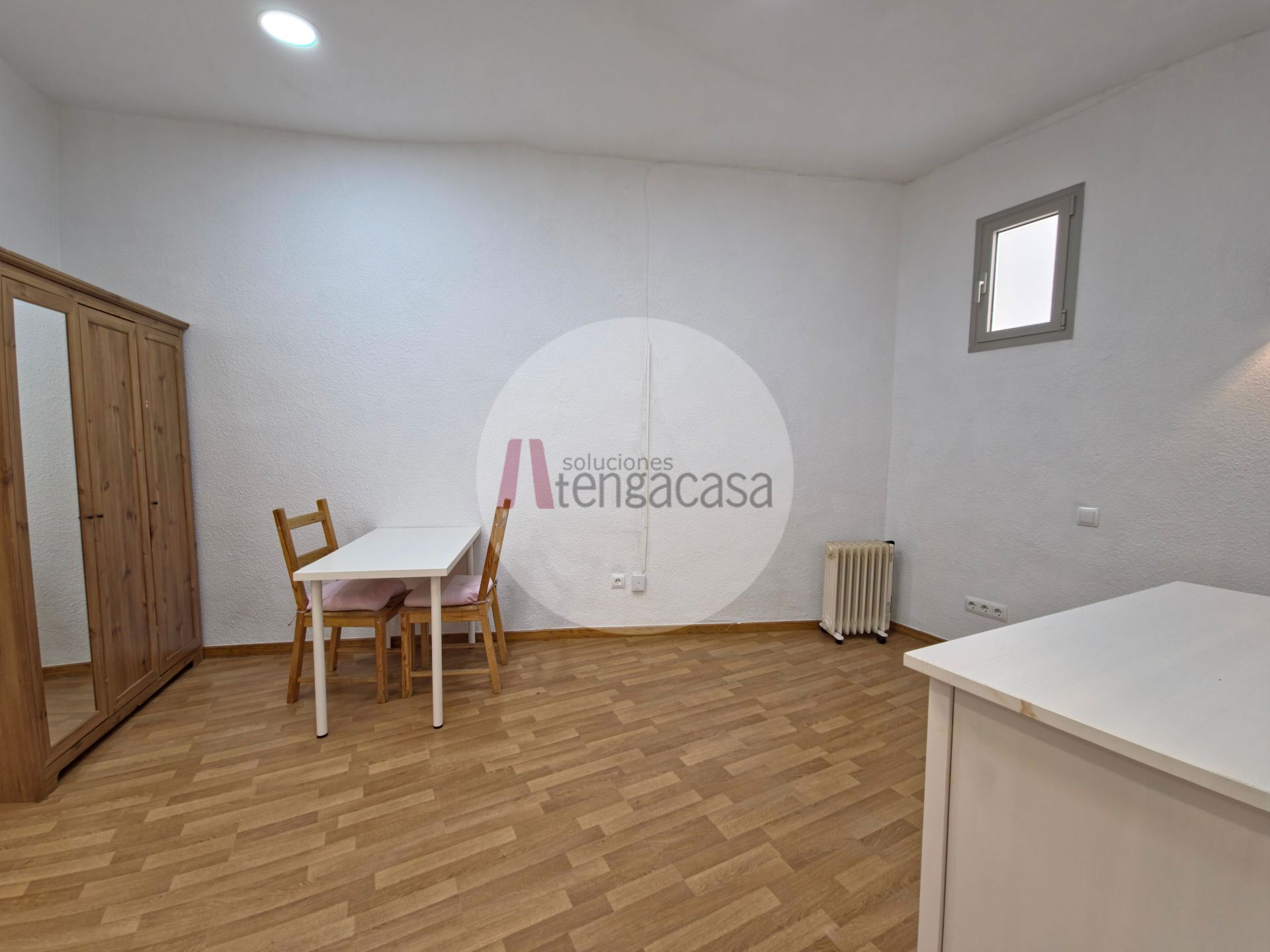 Wohnung zur Miete in  Madrid Capital mit Heizung und Mikrowelle