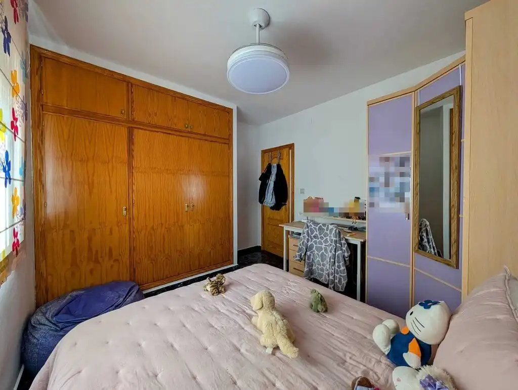 Dormitori de Casa o xalet en venda en Loja amb Terrassa i Piscina