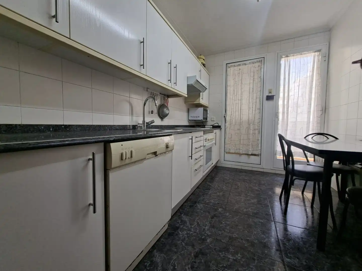 Kitchen of Flat for sale in Badalona  with Air Conditioner, Heating and Terrace