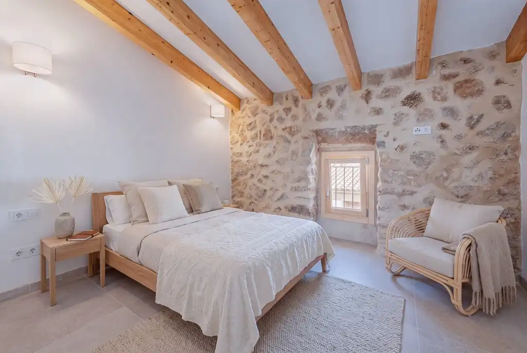 Dormitori de Finca rústica en venda en Pollença amb Aire condicionat, Calefacció i Jardí privat