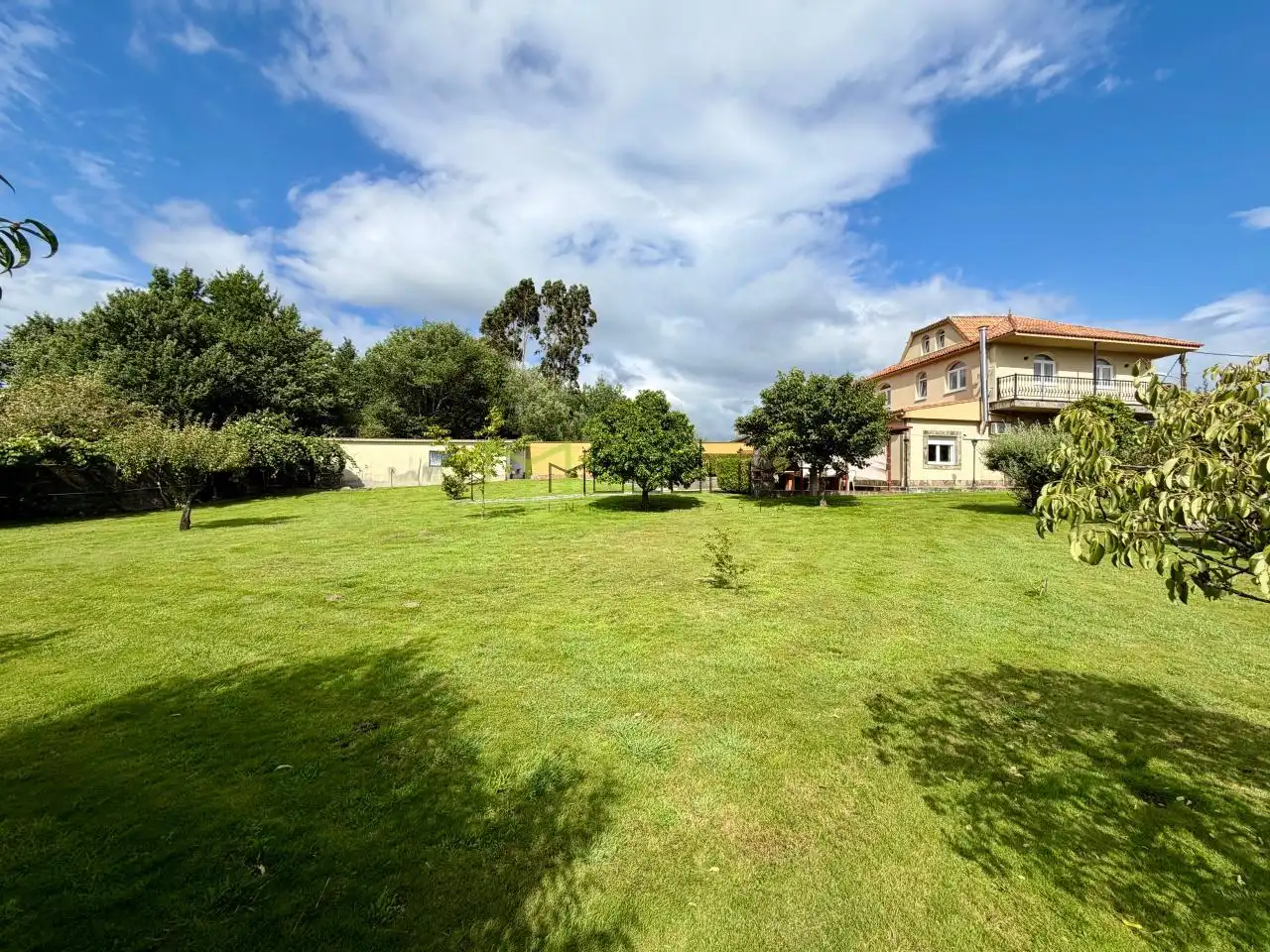 Casa o xalet en venda en Teo amb Calefacció, Jardí privat i Terrassa