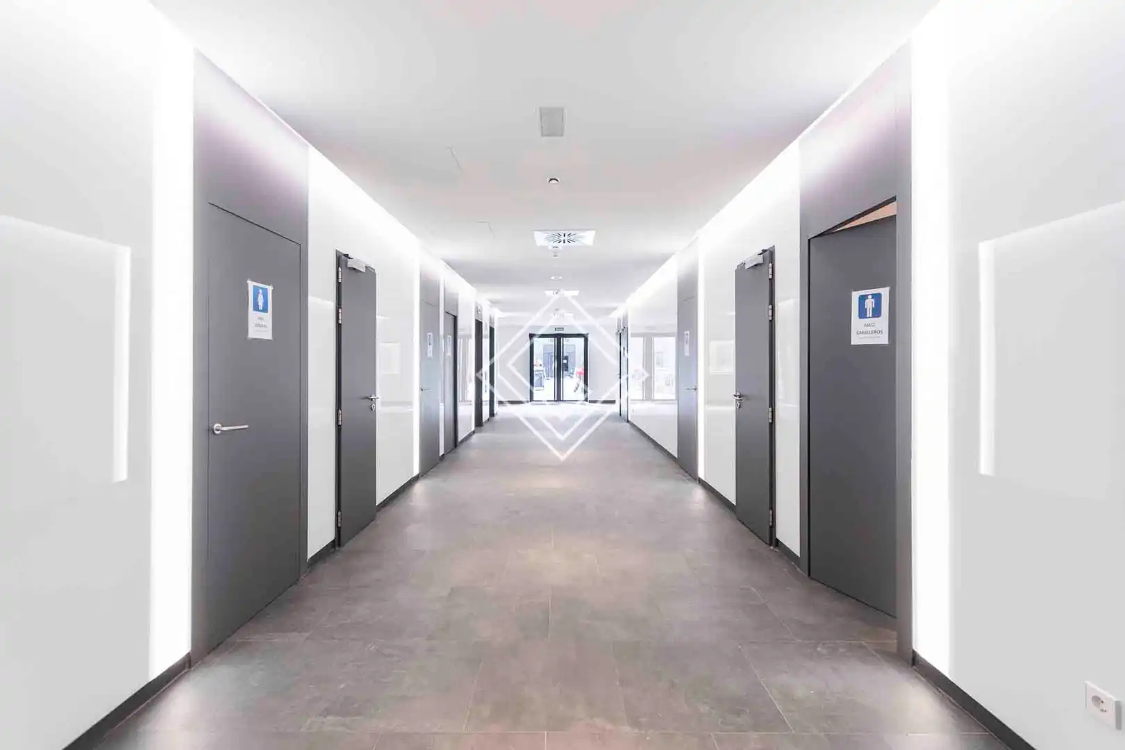 Büro mit Aufzug zur Miete in Calle Gobelas, imagen 17