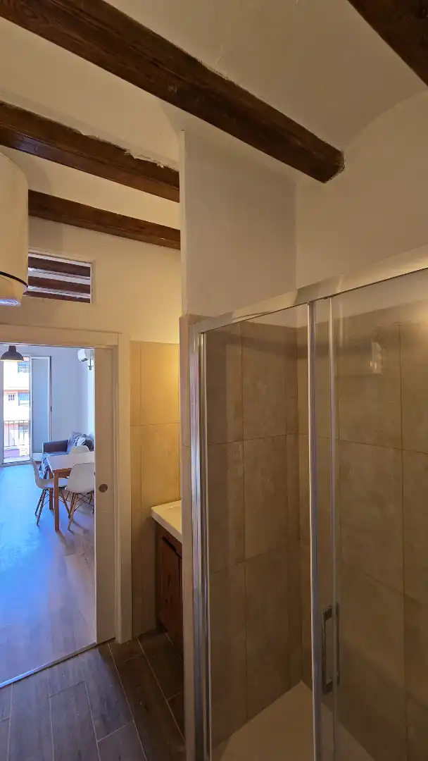 Bathroom of Flat for sale in Barcelona  with Air Conditioner, Heating and Parquet flooring