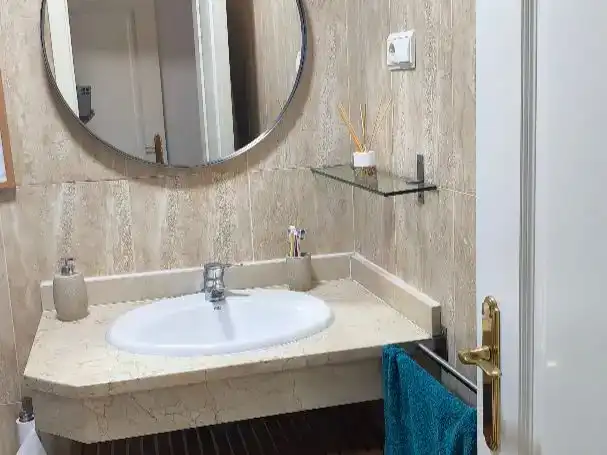 Bathroom of Flat for rent in Elviria - Cabopino