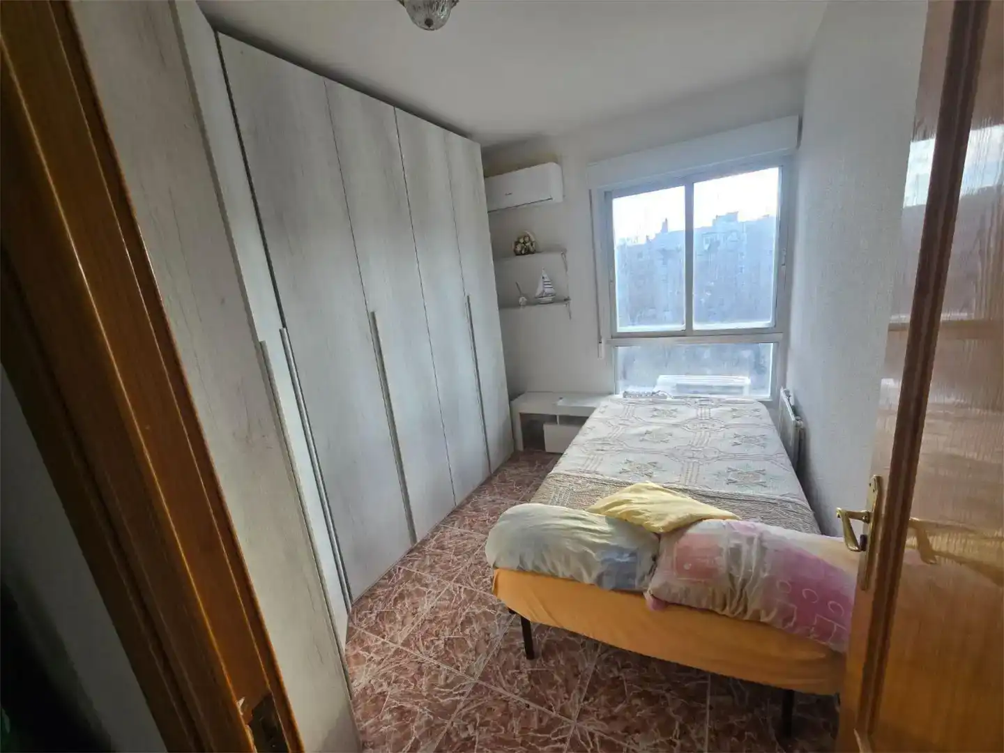 Bedroom of Flat for rent in Hortaleza