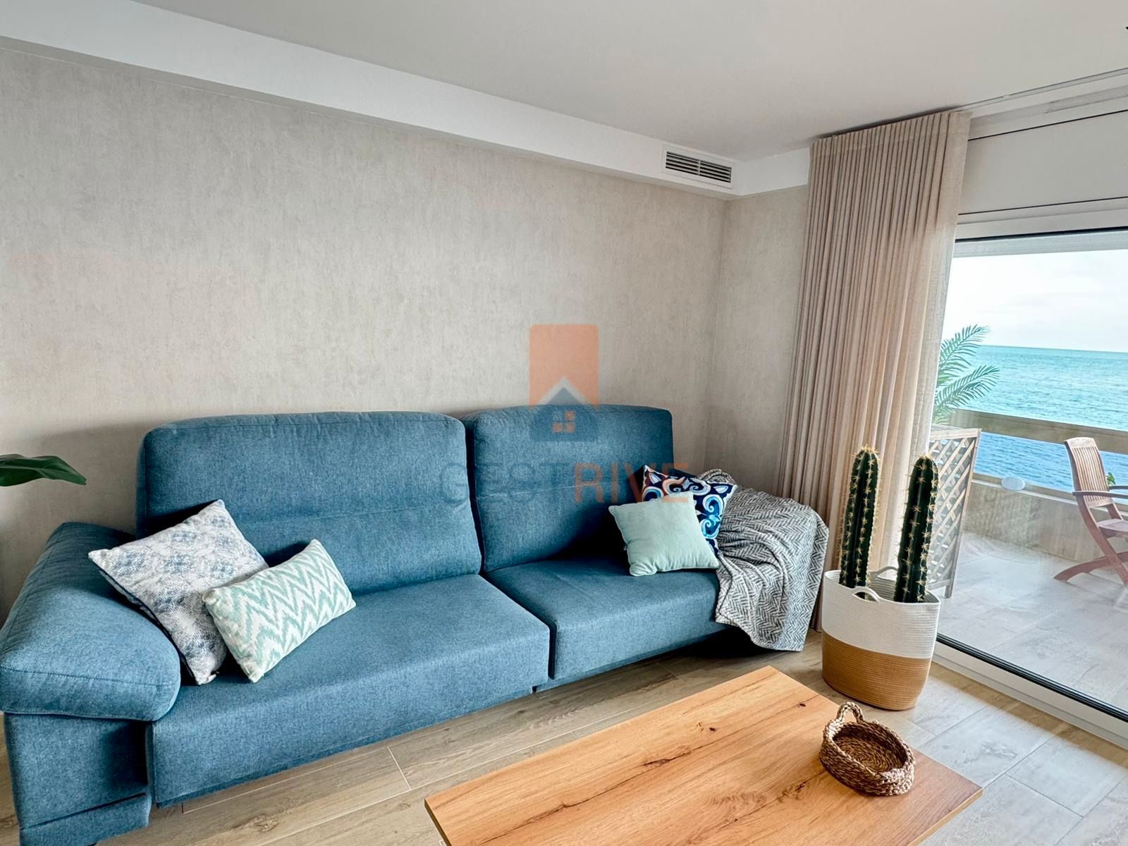 Living room of Flat for sale in Calafell  with Air Conditioner, Heating and Terrace