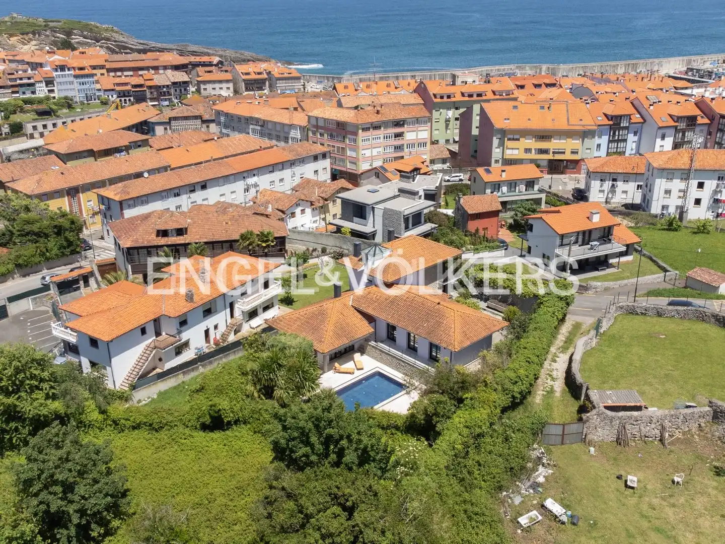 Exterior view of Houses for sale in Llanes  with Heating, Private garden and Terrace