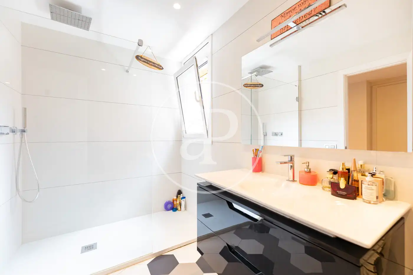 Baño de Piso en venta en Barcelona con Aire acondicionado, Calefacción y Terraza