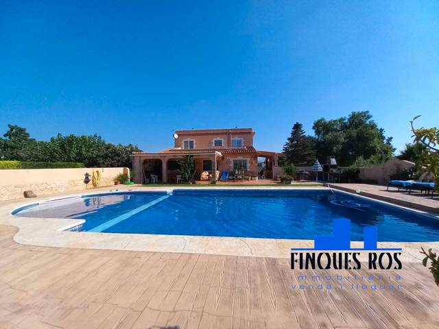 Casa-chalet en Venta en Vistabella