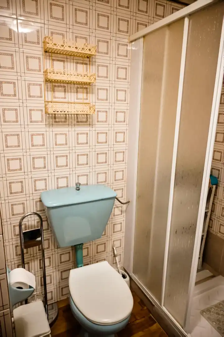 Bathroom of Flat for sale in Granada