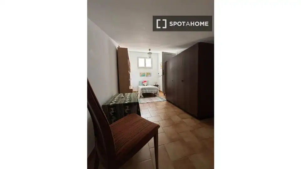 Bedroom of Flat for share in Pineda de Mar  with Air Conditioner, Heating and Furnished