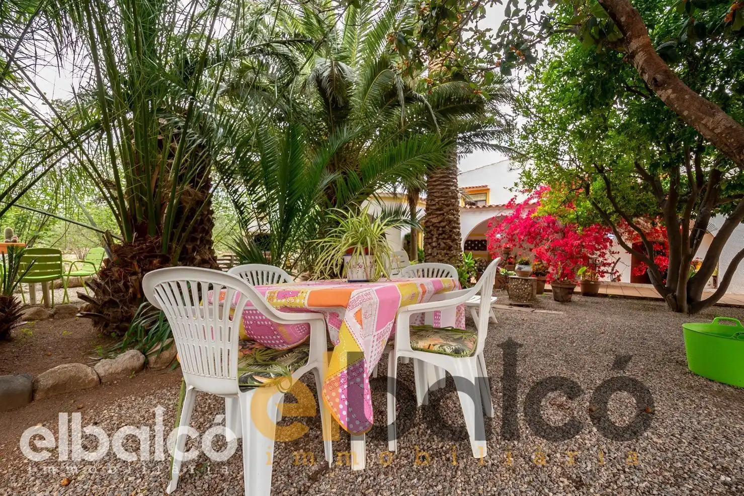 Garden of Country homes for sale in Valls  with Terrace, Swimming Pool and Furnished