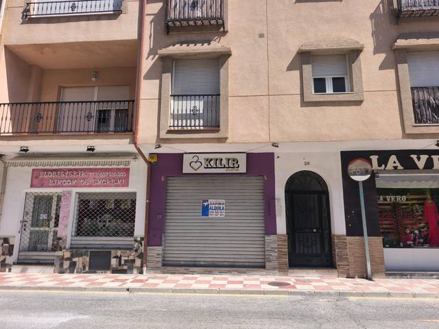 Local comercial en Alquiler en Calle Santa Lucía, 24 en Parque de la Ermita