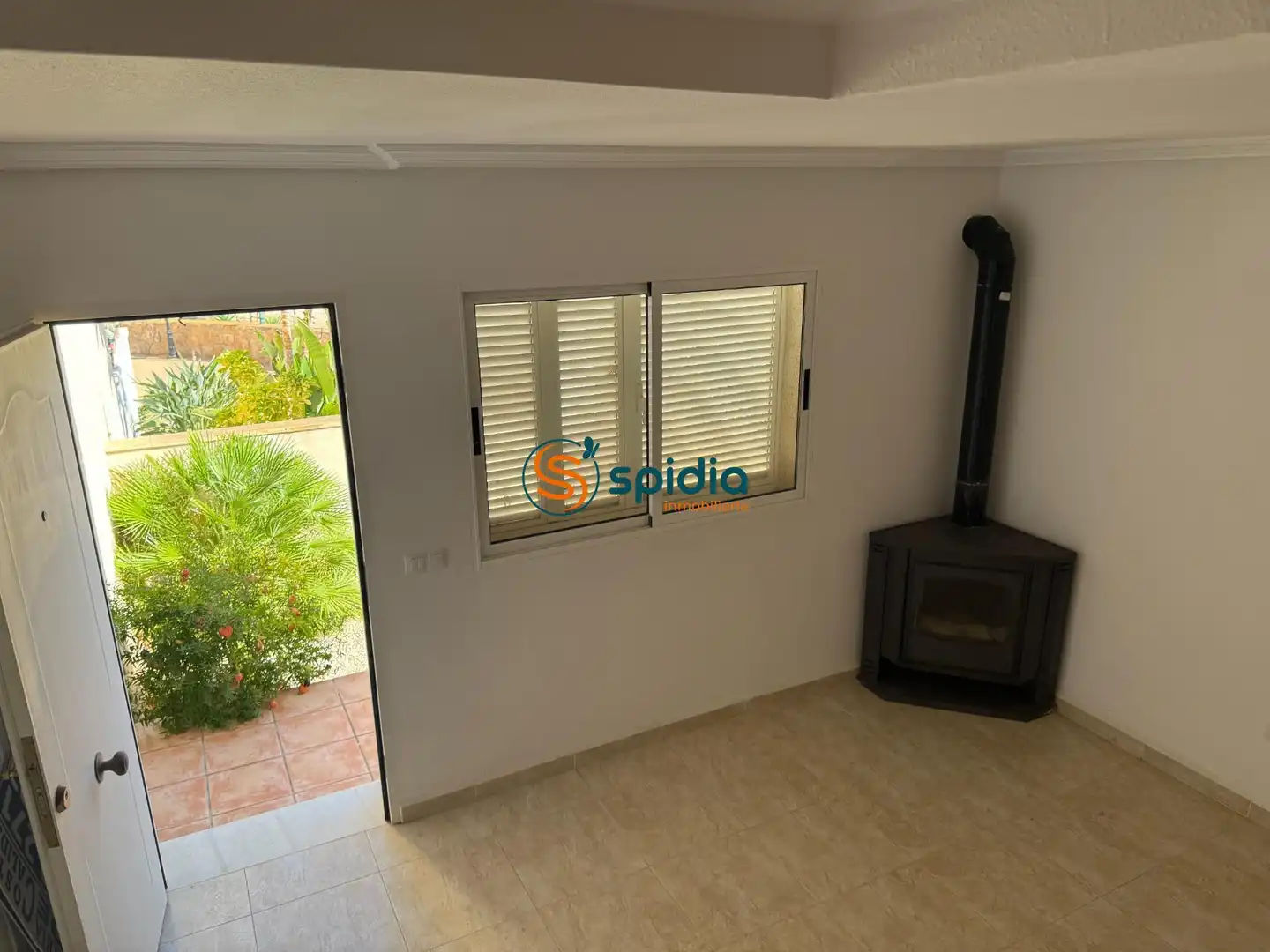 Jardín de Casa adosada en venta en Águilas con Terraza, Amueblado y Piscina comunitaria