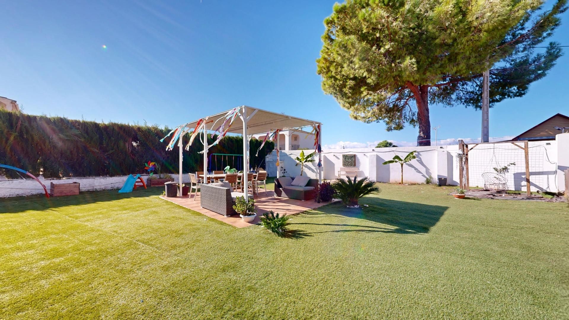 Garden of House or chalet for sale in Turís