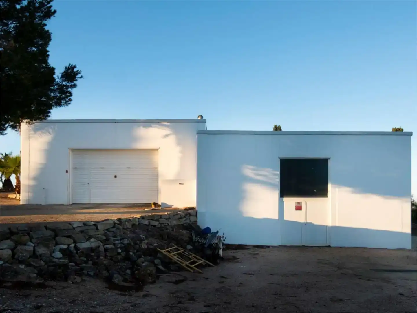 Vista exterior de Casa o xalet en venda en Peal de Becerro amb Aire condicionat, Jardí privat i Parquet
