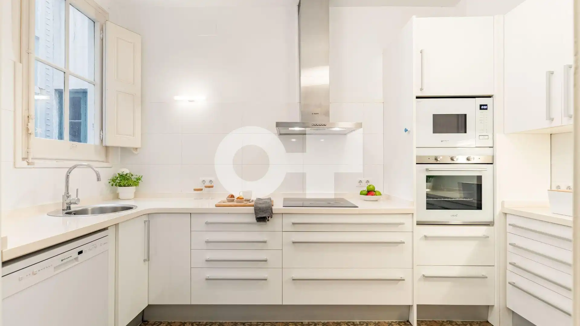 Piso con terraza en venta en Carrer Carrer Villarroel, imagen 31