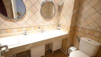 Badezimmer von Wohnung zum verkauf in Arrecife