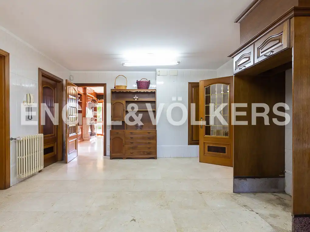 Houses for sale in Ontinyent  with Air Conditioner, Heating and Private garden