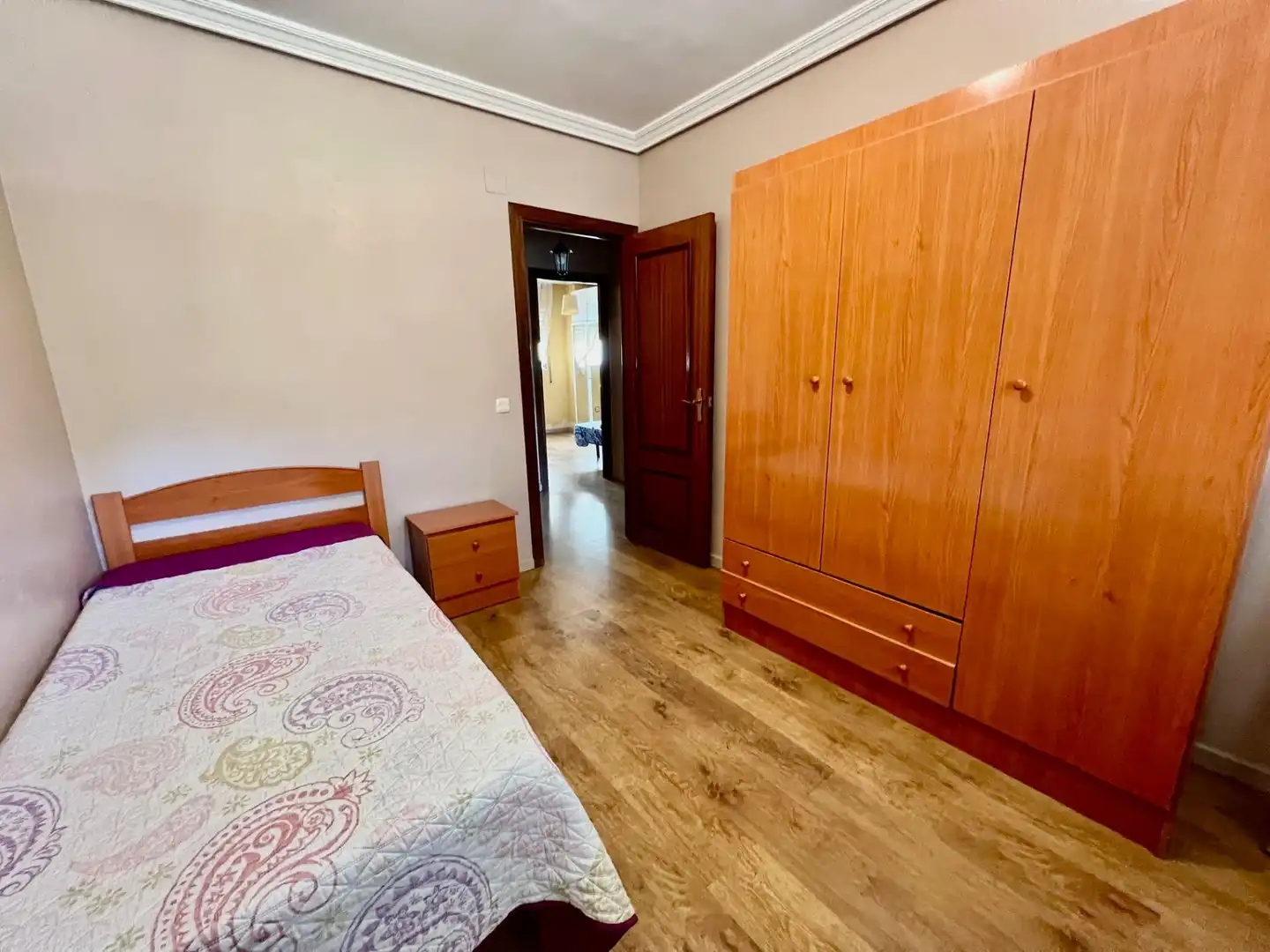 Flat for rent in Antonio Martinez Virel, Valdepasillas - La Paz - Huerta Rosales
