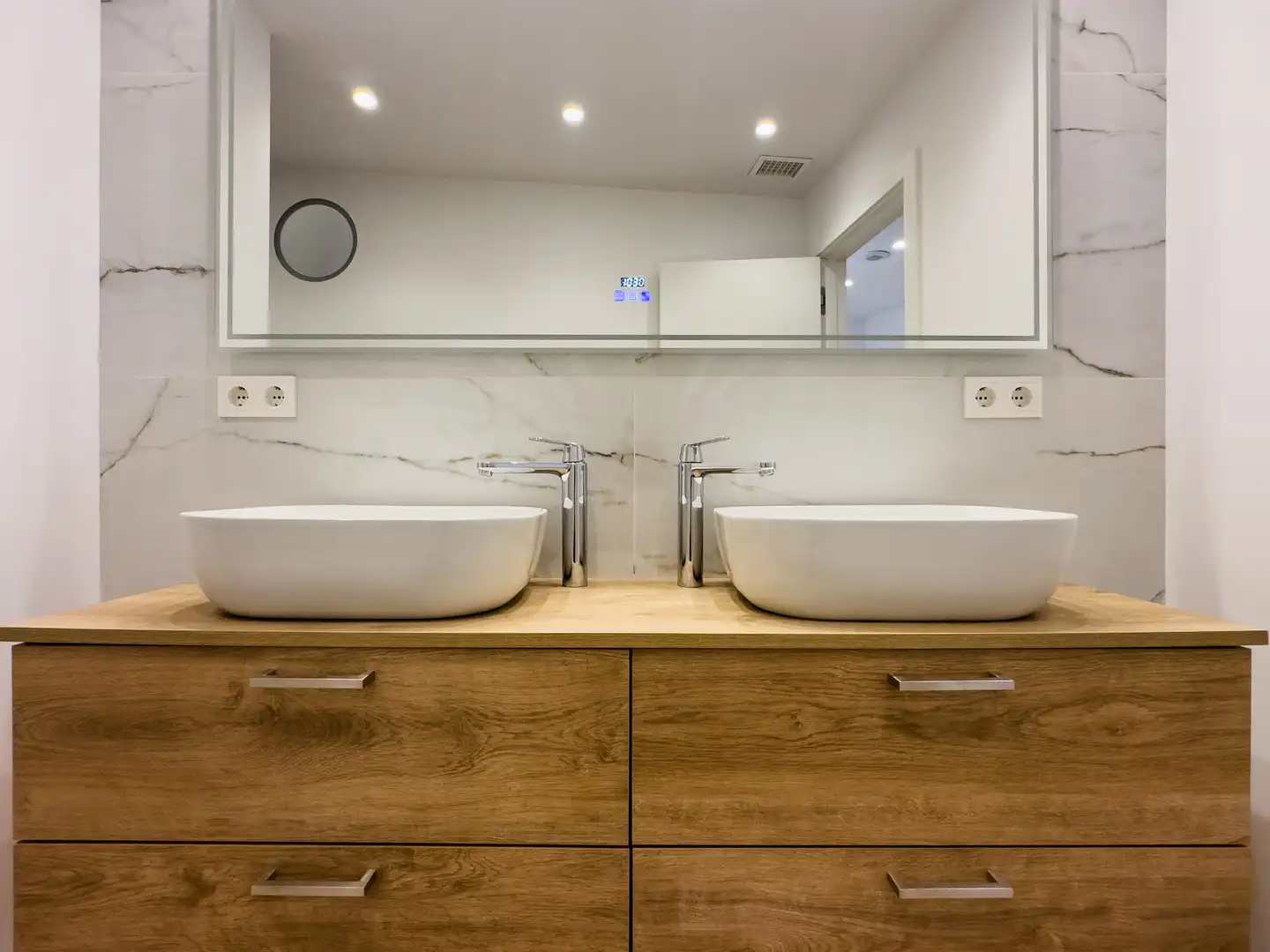 Baño de Casa o chalet en venta en Estepona con Aire acondicionado, Jardín privado y Terraza