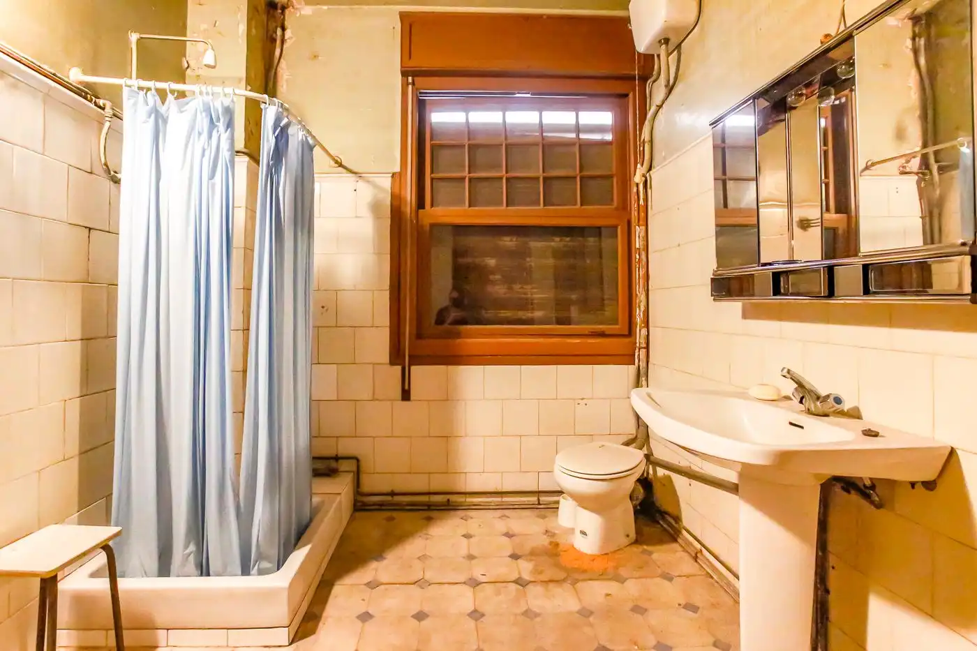 Bathroom of Country homes for sale in Sant Vicenç Dels Horts  with Terrace