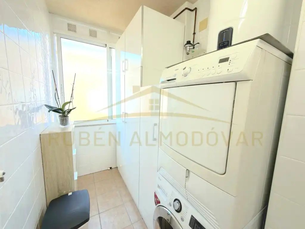 Piso con piscina en venta en Calle Miguel Hernandez 67, imagen 10