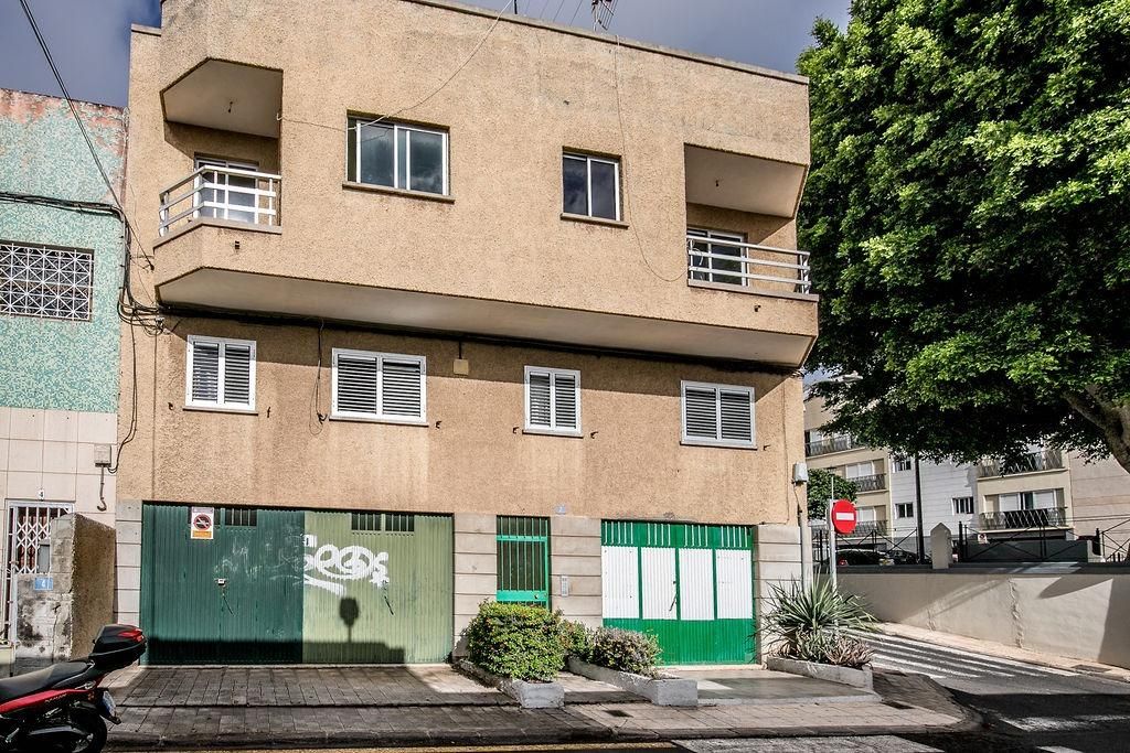 Duplex for sale in Calle SOR ISABEL DE VILLENA, Novelé  / Novetlè