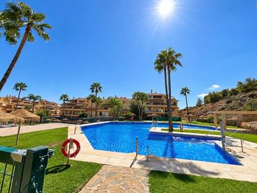Baixos amb piscina en venda a JUAN ROSA MATEO