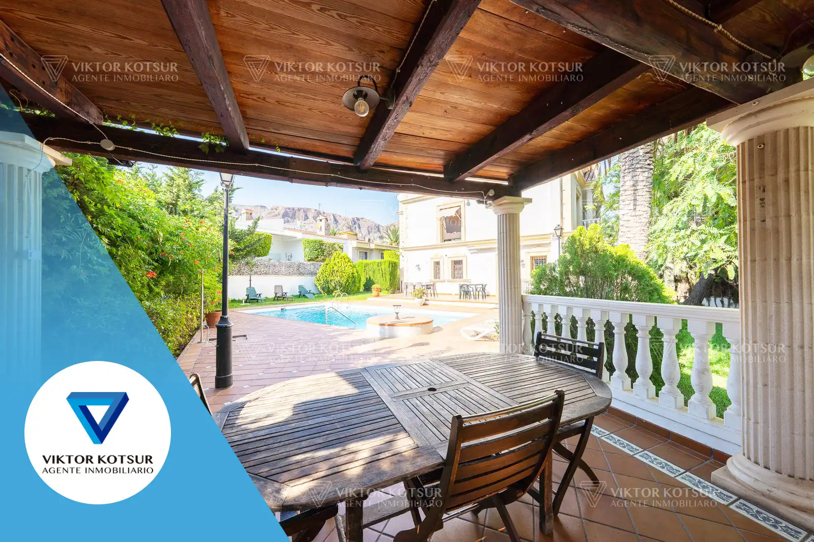 Terrassa de Casa o xalet en venda en Roquetas de Mar amb Aire condicionat, Calefacció i Jardí privat