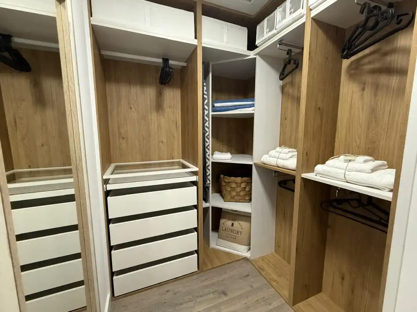 Schlafzimmer von Wohnung zur Miete in Motril mit Klimaanlage, Schwimmbad und Balkon