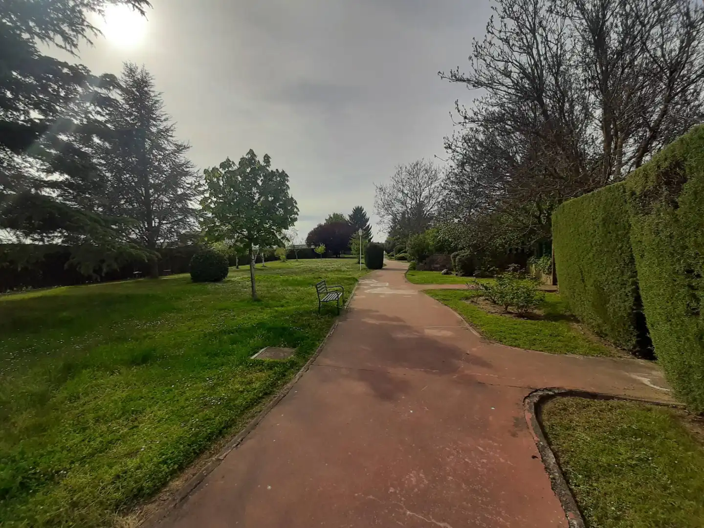 Casa adosada en venta en Villaquilambre con Calefacción, Jardín privado y Terraza