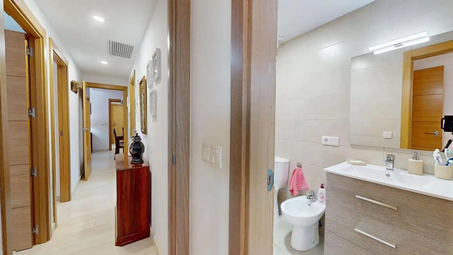 Bathroom of Flat for sale in Córdoba