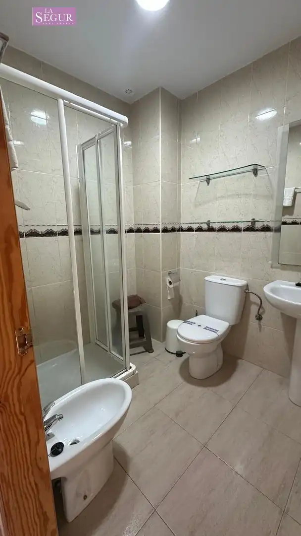 Bathroom of Flat for sale in Conil de la Frontera  with Terrace, Furnished and Community pool