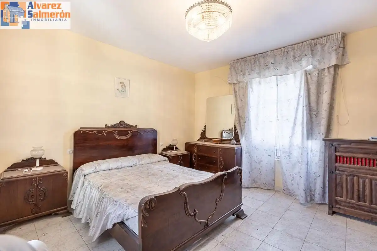 Country homes for sale in Calle CAJAR, Barrio de la Vega