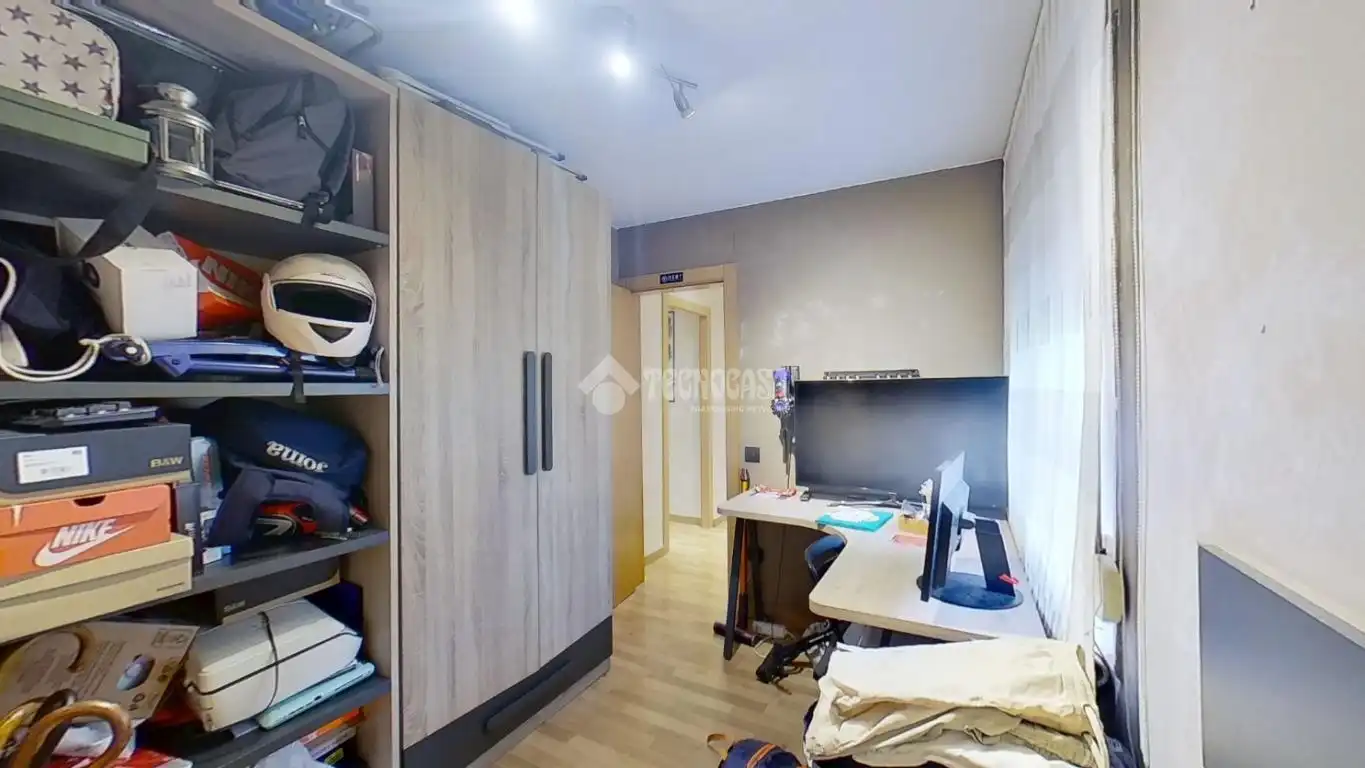 Bedroom of Flat for sale in Barberà del Vallès  with Air Conditioner, Heating and Parquet flooring