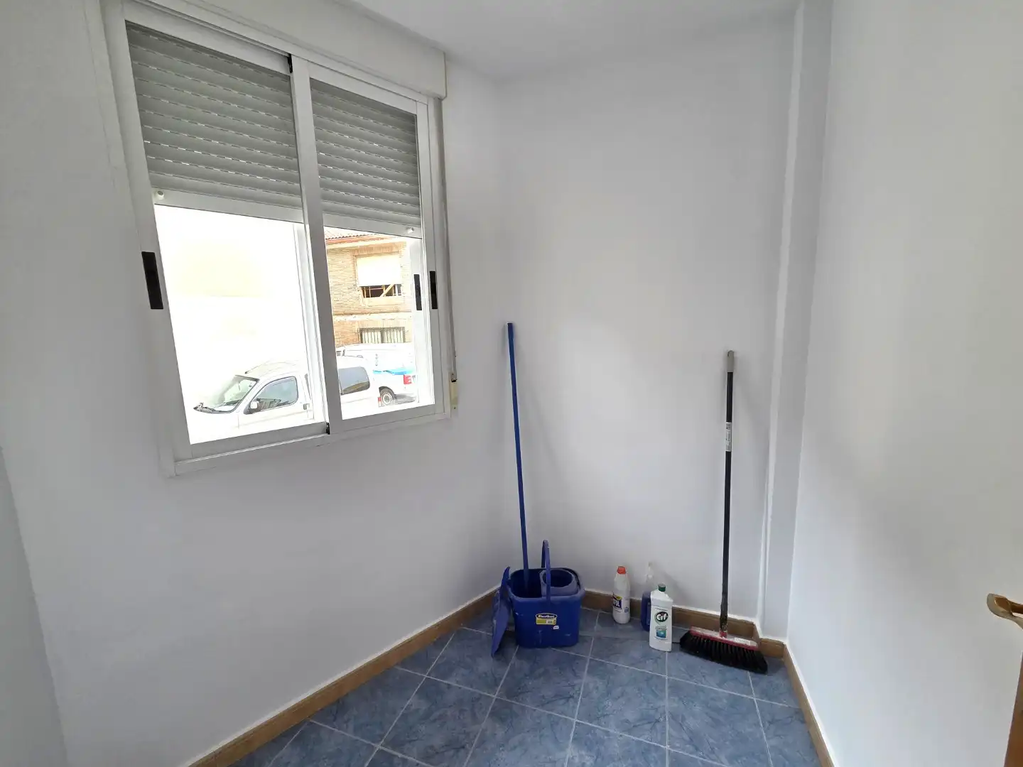 Dormitori de Casa adosada en venda en Burgos amb Calefacció, Jardí privat i Terrassa