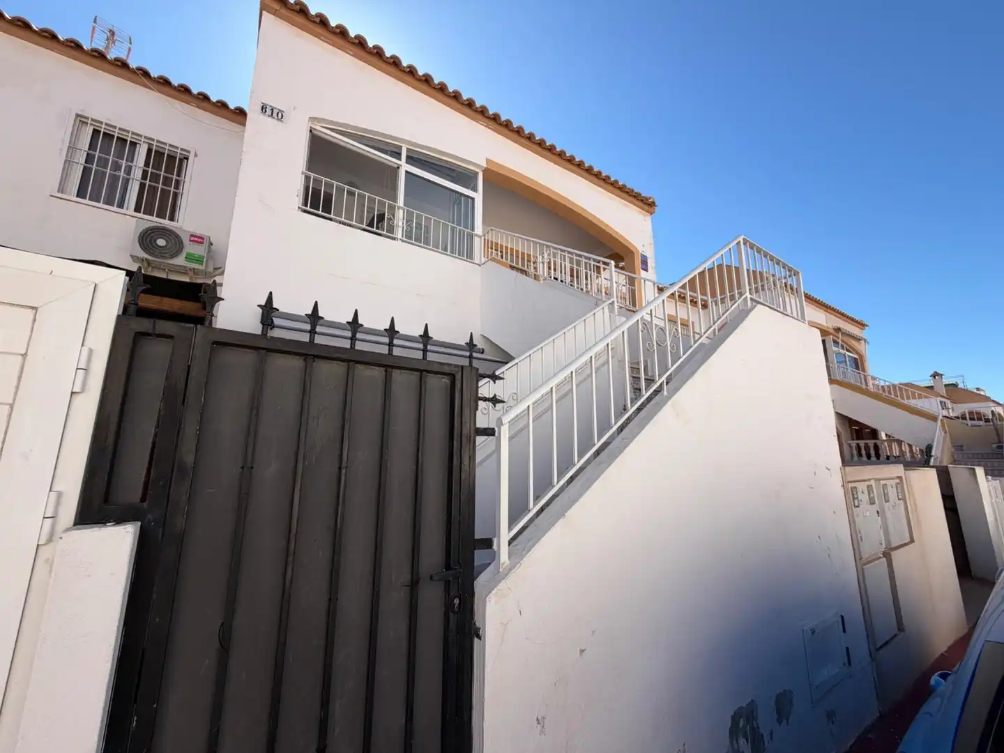 Vista exterior de Casa o chalet en venta en Torrevieja con Aire acondicionado, Calefacción y Terraza