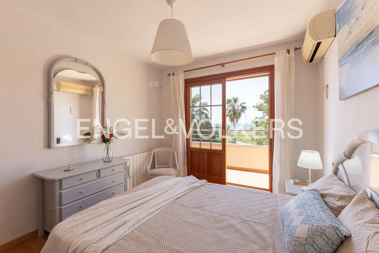 Habitación de Casa o chalet de alquiler en La Pobla de Farnals con Aire acondicionado, Calefacción y Jardín privado