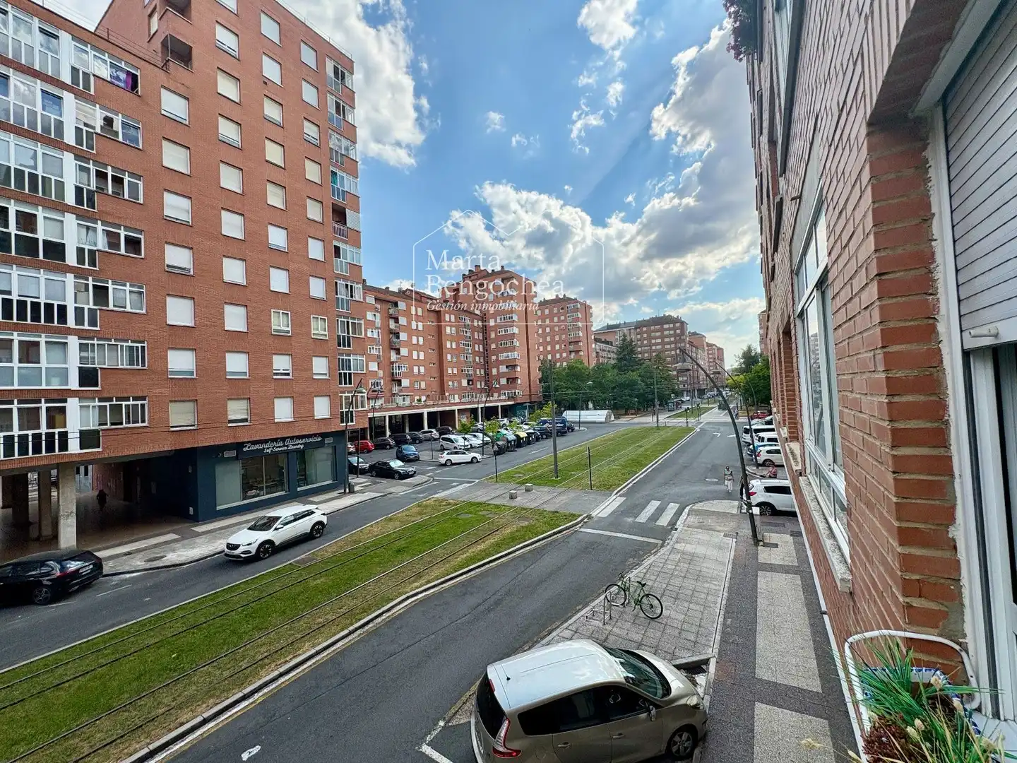 Vista exterior de Piso en venta en Vitoria - Gasteiz con Calefacción y Terraza