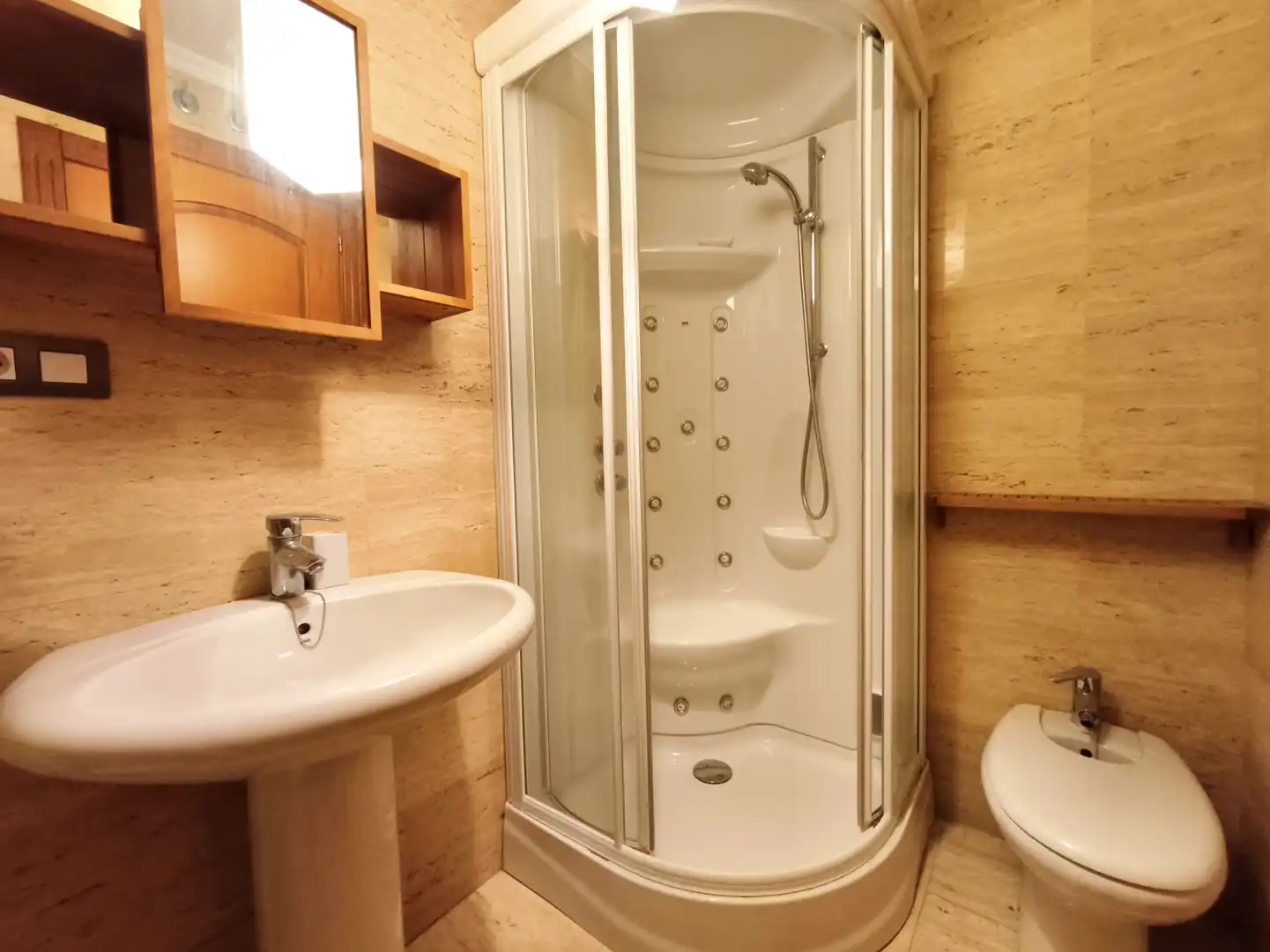 Bathroom of Flat for rent in  Logroño  with Heating, Parquet flooring and Storage room