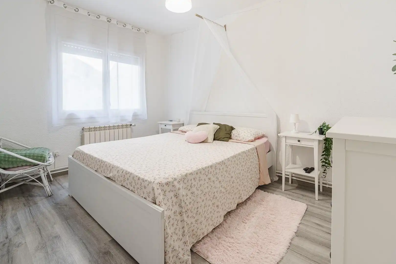 Habitación de Piso en venta en Corbera de Llobregat con Calefacción, Parquet y Balcón