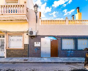 Casa adosada en venda a C/ Río Sil, San Crispín - Huerta Nueva-Estación