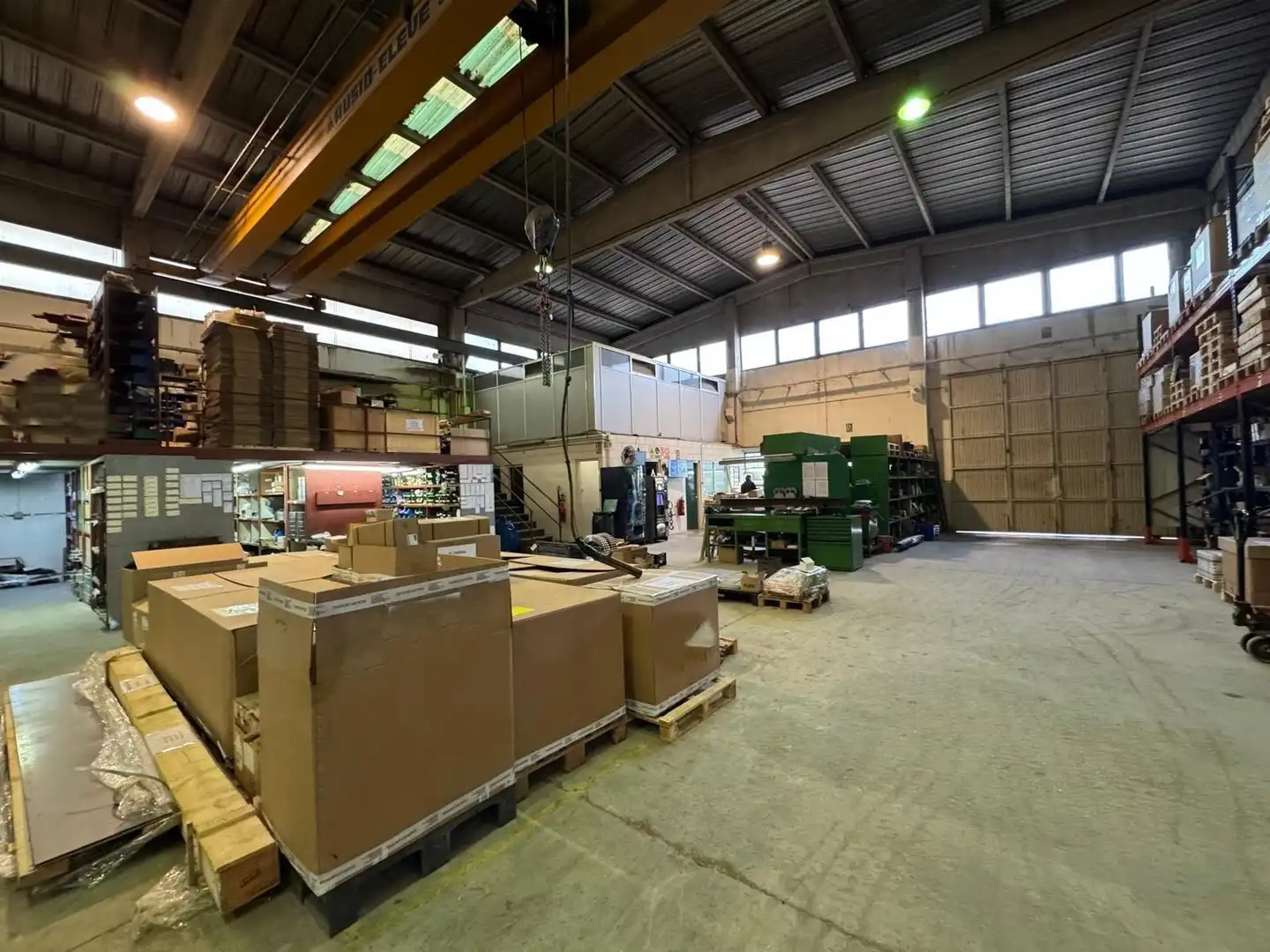 Fabrikhallen zur Miete in Igualada