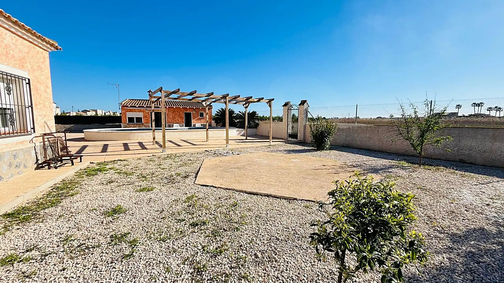Casa o xalet en venda en Dolores amb Aire condicionat, Terrassa i Piscina