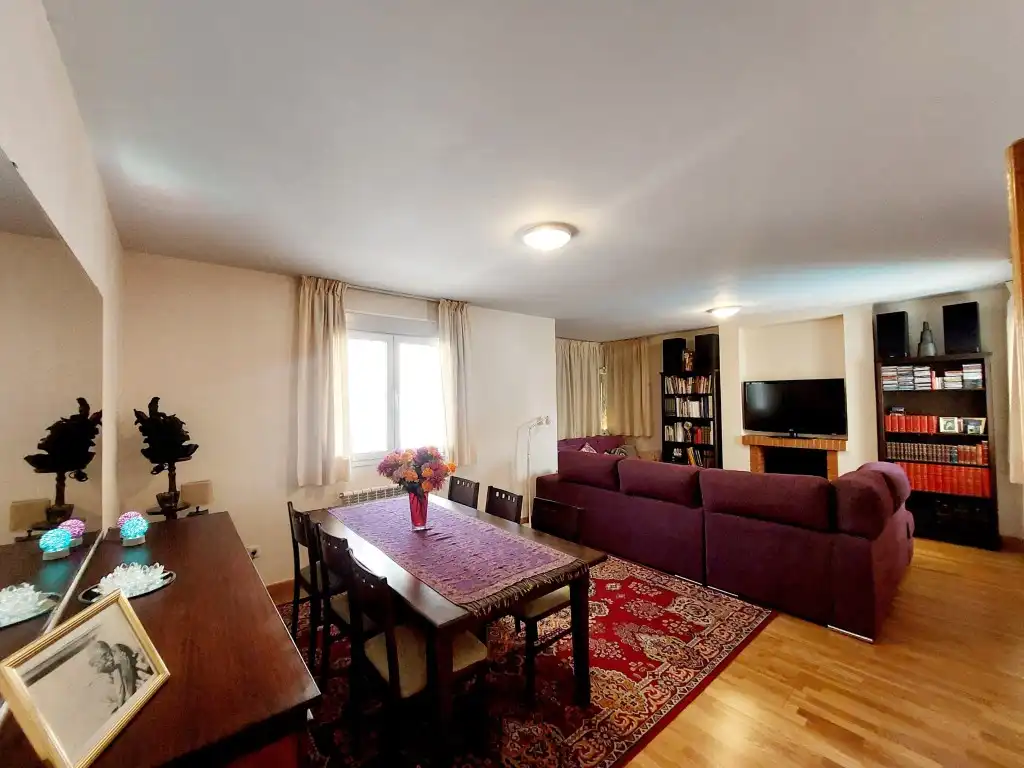 Sala d'estar de Casa adosada en venda en Badajoz