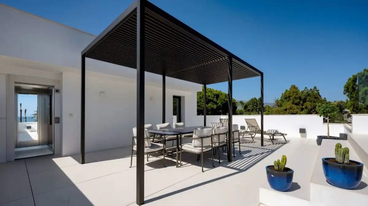 Chalet con piscina en venta en San Pedro de Alcántara, imagen 7
