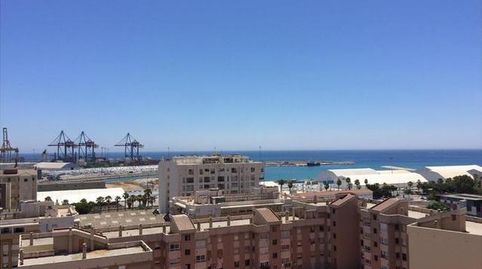 Foto 2 de Piso de alquiler en Calle Ferrocarril del Puerto, Parque Ayala - Jardín de la Abadía - Huelín, Málaga Capital