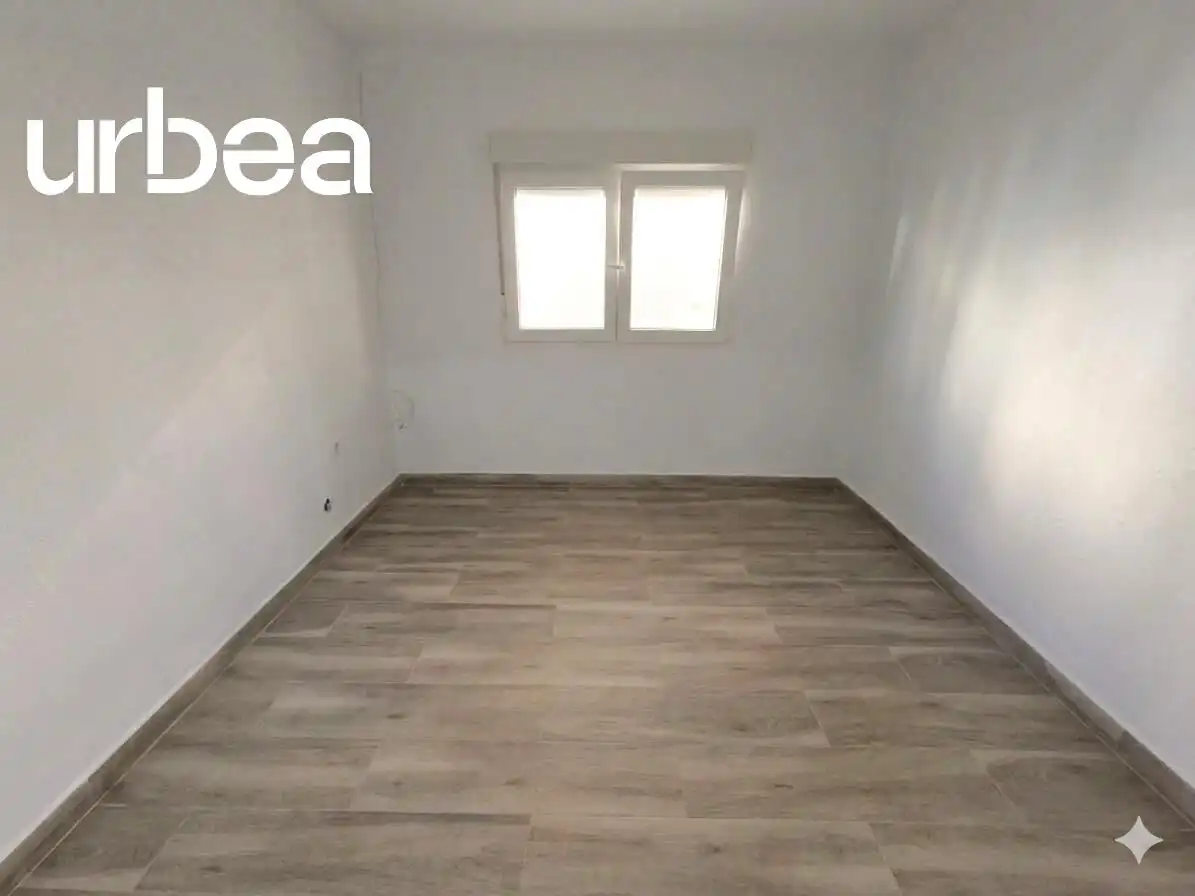 Bedroom of Flat for sale in Málaga
